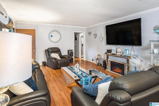 2329 3RD WAY NE, Center Point, AL 35215