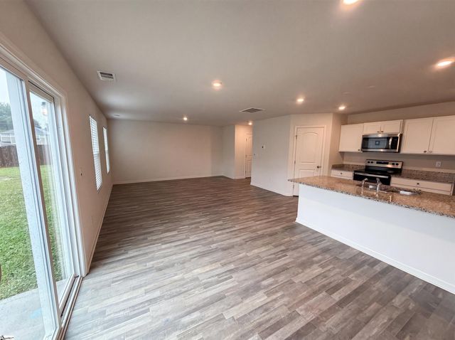 667 Farmstead Trail, Inman, SC 29349