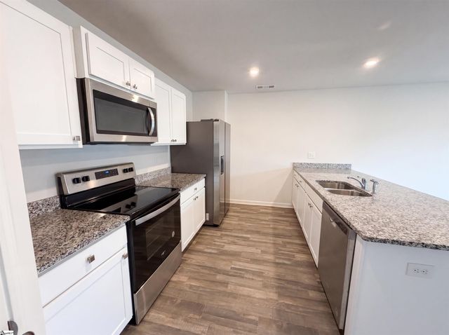 667 Farmstead Trail, Inman, SC 29349