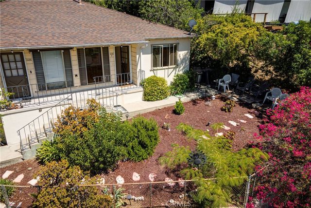 1438 Corona Drive A, Glendale, CA 91205