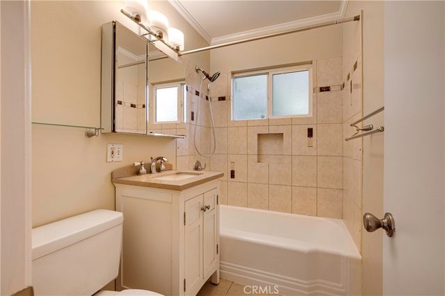 1438 Corona Drive A, Glendale, CA 91205