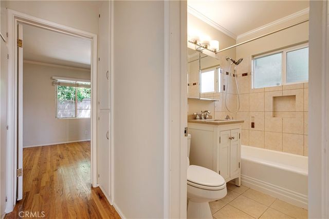 1438 Corona Drive A, Glendale, CA 91205