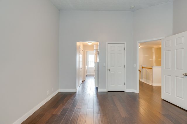 2402 Nashboro Blvd, Nashville, TN 37217