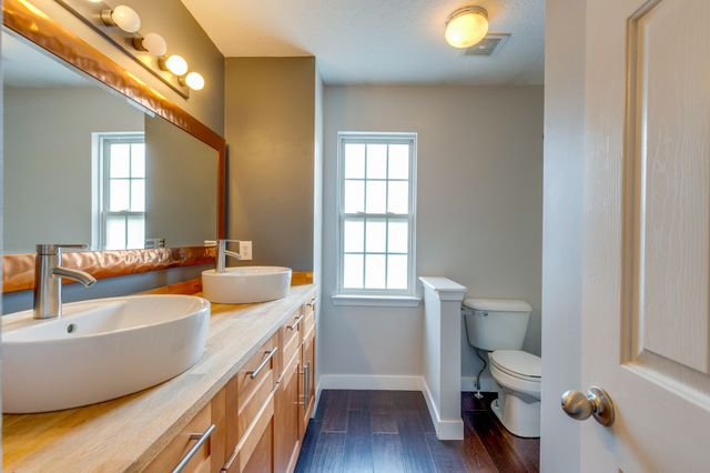 2402 Nashboro Blvd, Nashville, TN 37217