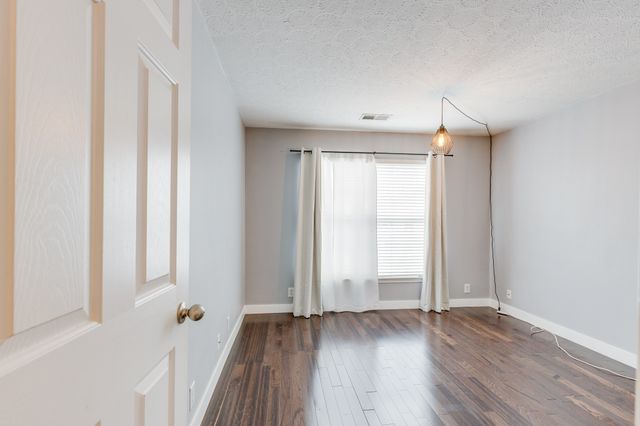 2402 Nashboro Blvd, Nashville, TN 37217