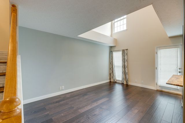 2402 Nashboro Blvd, Nashville, TN 37217