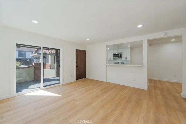 1239 W Rosecrans 31, Gardena, CA 90247