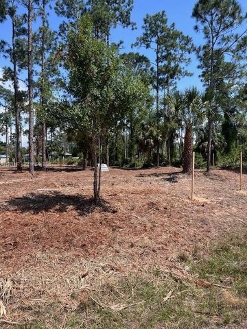 718 Columbus Avenue, Lehigh Acres, FL 33972