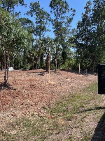 718 Columbus Avenue, Lehigh Acres, FL 33972