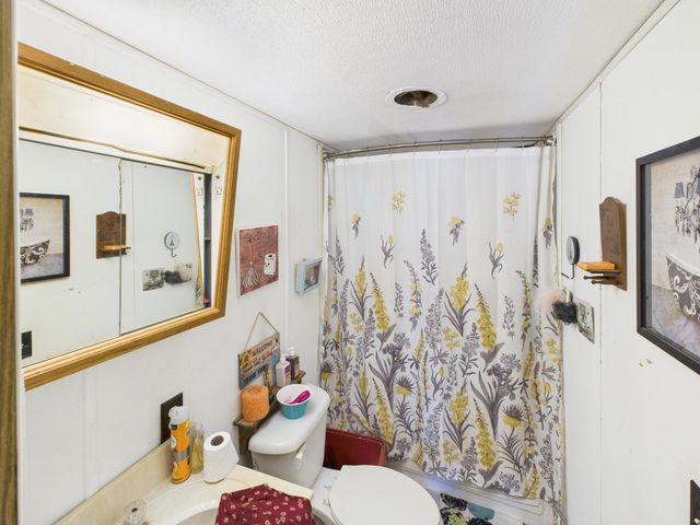 5221 N Overlook Road, Leelanau Twp, MI 49670