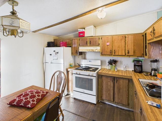 5221 N Overlook Road, Leelanau Twp, MI 49670