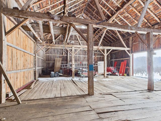 5221 N Overlook Road, Leelanau Twp, MI 49670