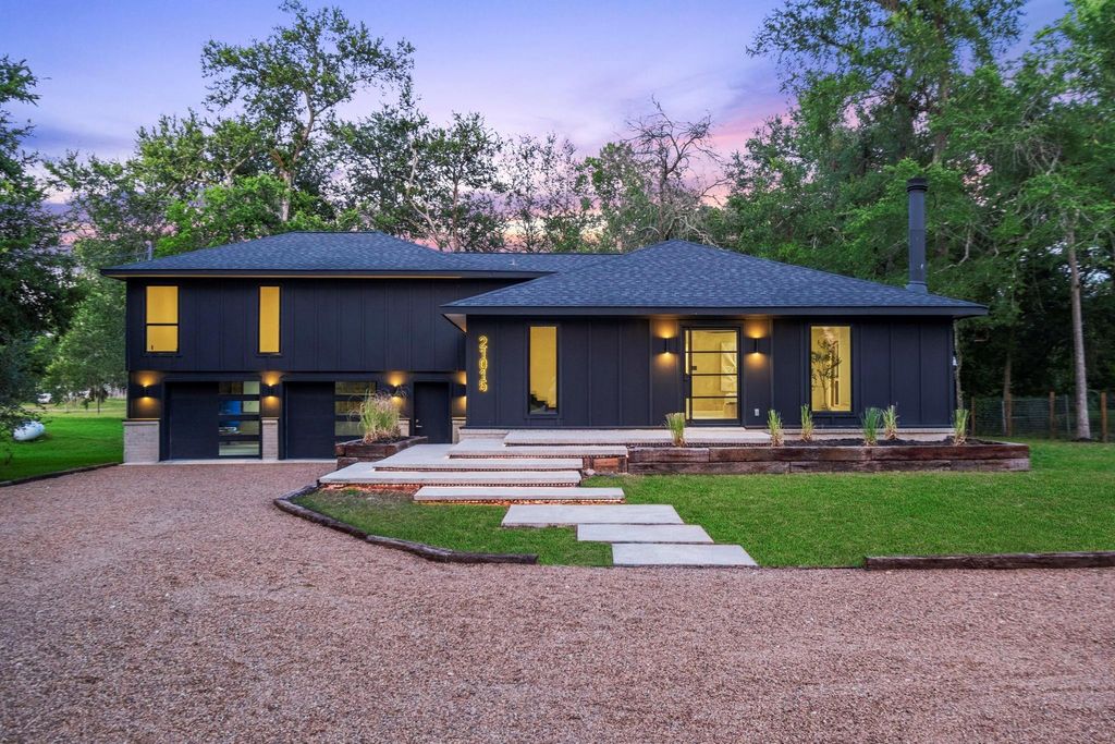 21015 Britt Oaks Drive, Alvin, TX 77511