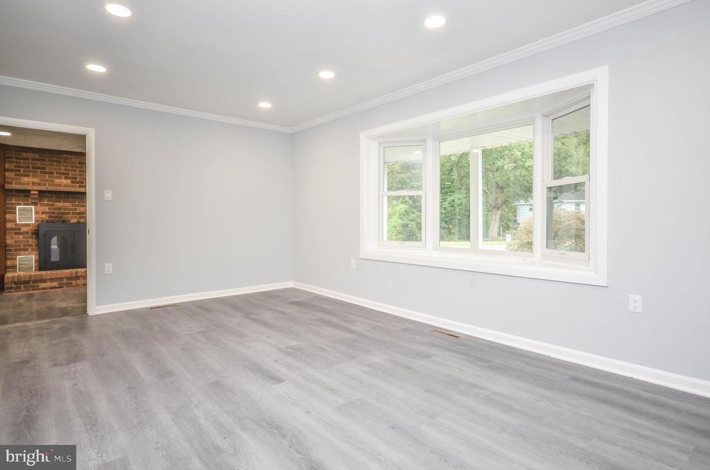 8218 SHERBROOKE CT, Millersville, MD 21108