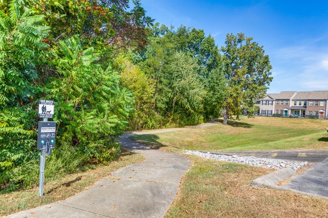 2021 Hemlock Dr, Spring Hill, TN 37174