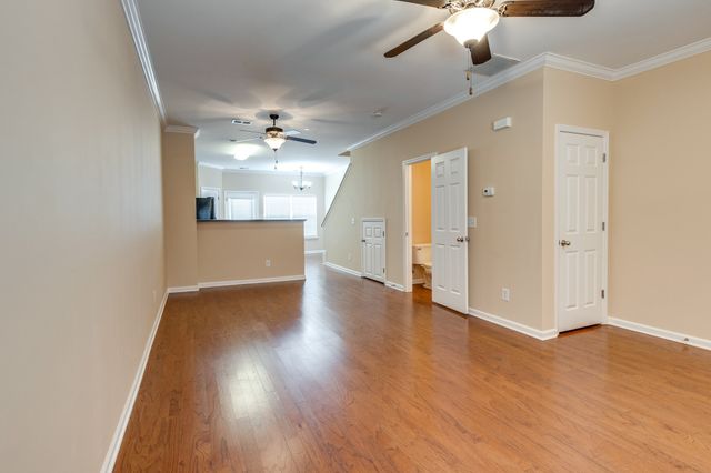 2021 Hemlock Dr, Spring Hill, TN 37174