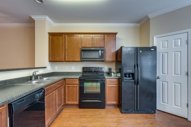 2021 Hemlock Dr, Spring Hill, TN 37174