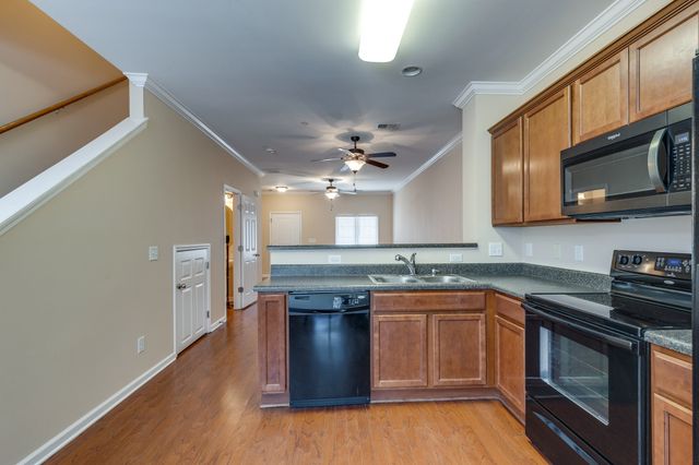 2021 Hemlock Dr, Spring Hill, TN 37174