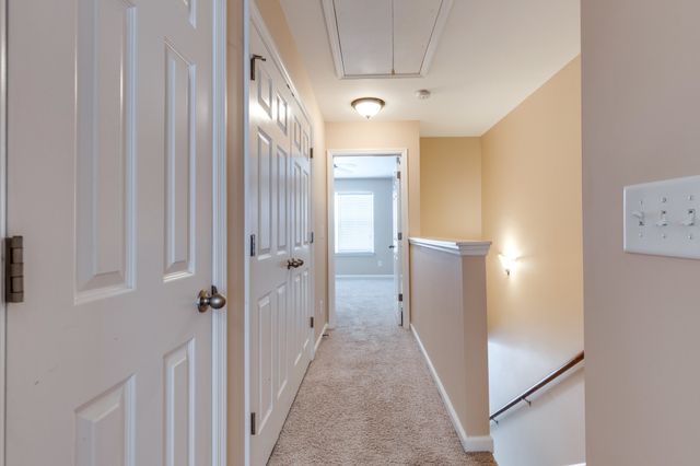 2021 Hemlock Dr, Spring Hill, TN 37174