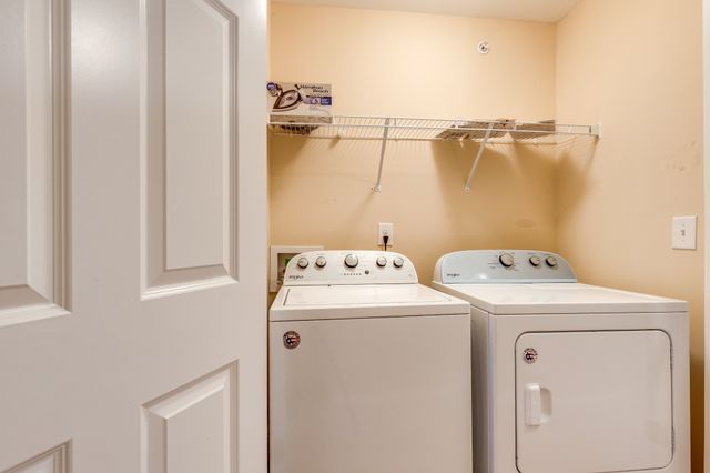 2021 Hemlock Dr, Spring Hill, TN 37174