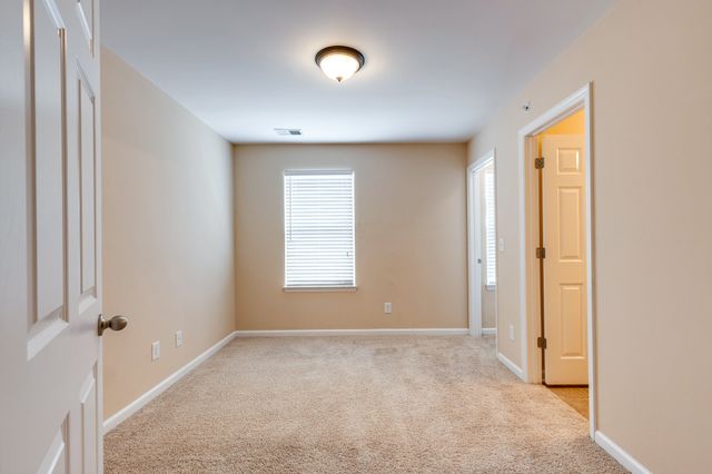 2021 Hemlock Dr, Spring Hill, TN 37174