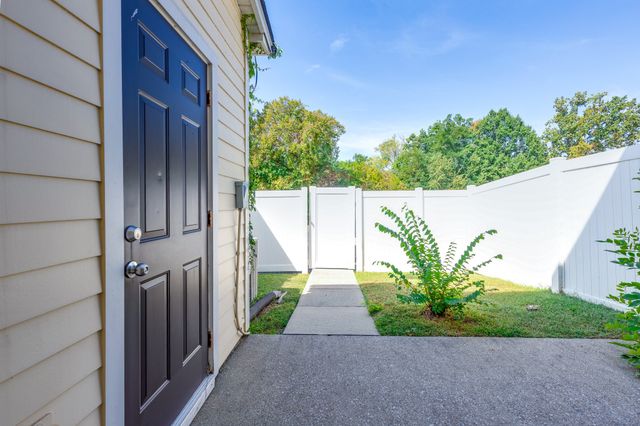 2021 Hemlock Dr, Spring Hill, TN 37174