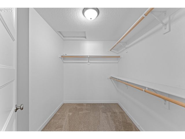 153 E WAYNO Way, Newberg, OR 97132