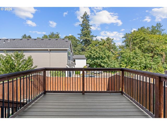 153 E WAYNO Way, Newberg, OR 97132