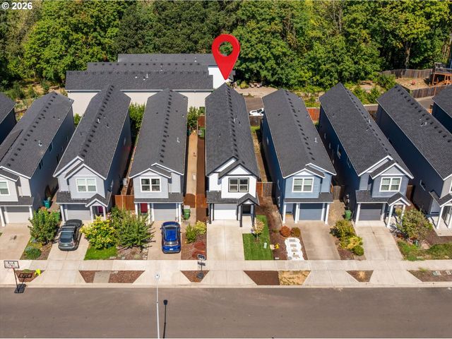 153 E WAYNO Way, Newberg, OR 97132