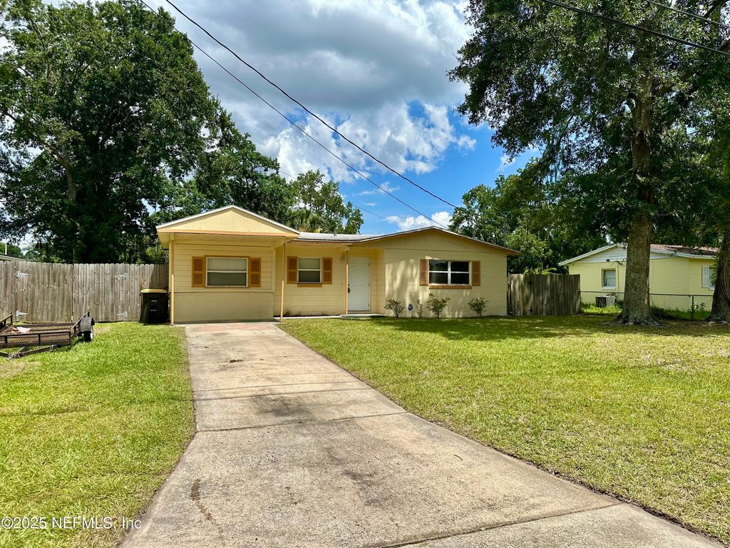 9453 FLECHETTE Avenue, Jacksonville, FL 32208