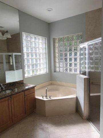 9335 Plantation Estates Drive, West Palm Beach, FL 33411