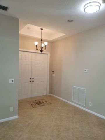 9335 Plantation Estates Drive, West Palm Beach, FL 33411