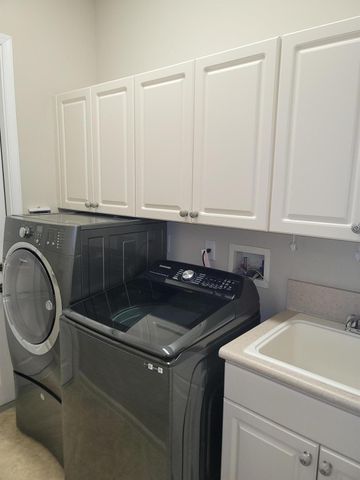 9335 Plantation Estates Drive, West Palm Beach, FL 33411