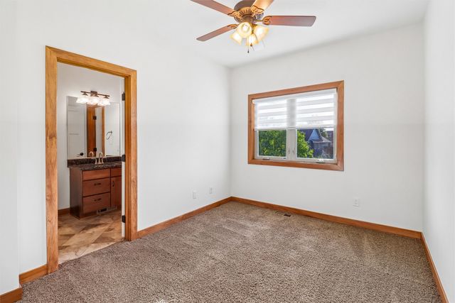 4486 NW 165th Street, Clive, IA 50325
