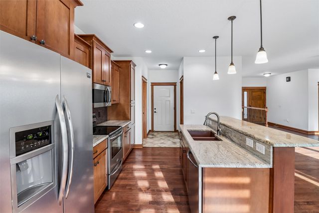 4486 NW 165th Street, Clive, IA 50325