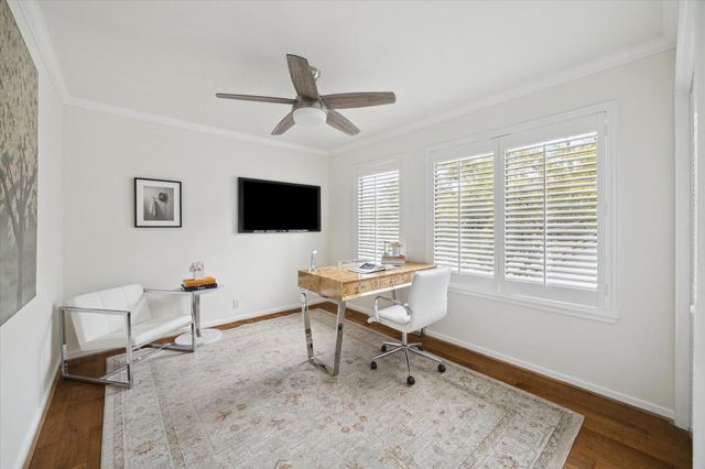 368 Litchfield Lane, Houston, TX 77024