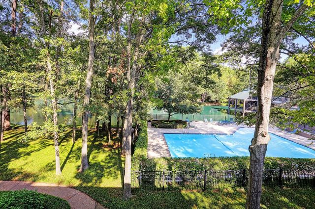 368 Litchfield Lane, Houston, TX 77024