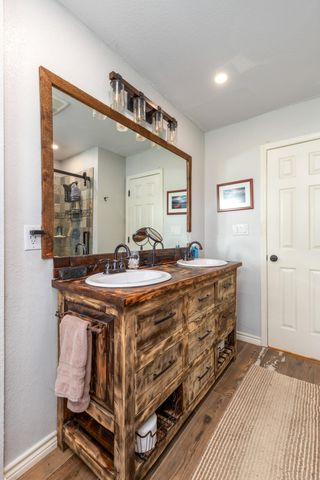 3101 Shore Drive, Grove, OK 74344