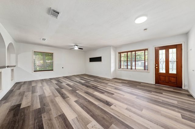 1623 Fresno Street, Dallas, TX 75217