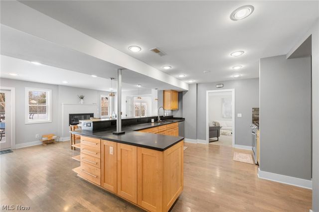 24000 Wimbledon Road, Shaker Heights, OH 44122