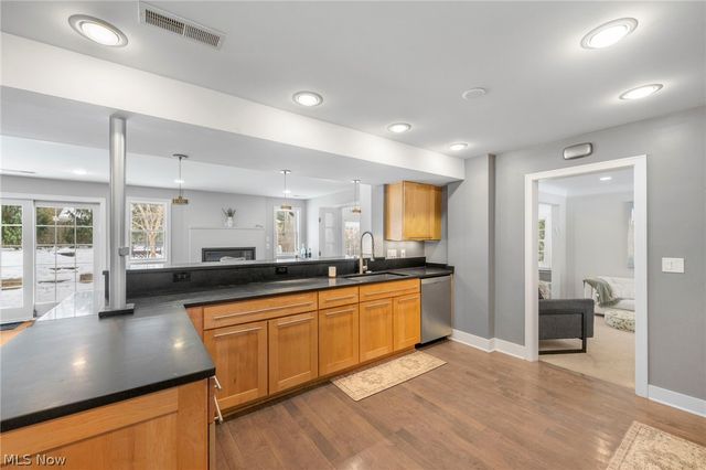 24000 Wimbledon Road, Shaker Heights, OH 44122