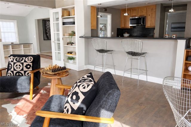 24000 Wimbledon Road, Shaker Heights, OH 44122