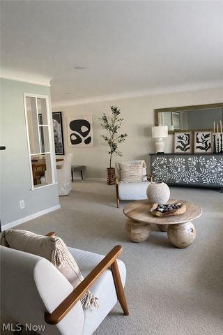 24000 Wimbledon Road, Shaker Heights, OH 44122