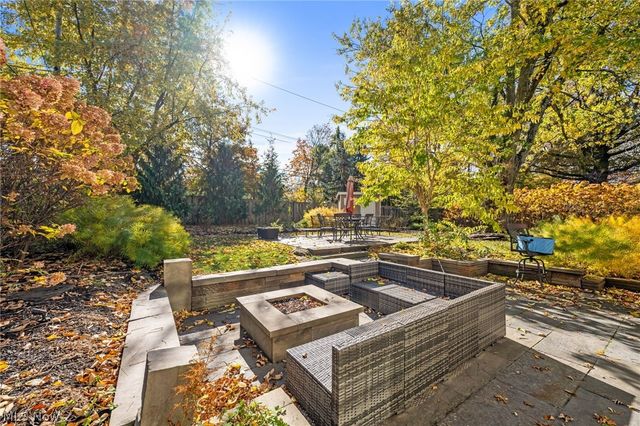 24000 Wimbledon Road, Shaker Heights, OH 44122