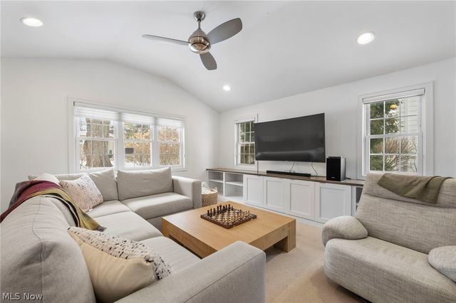 24000 Wimbledon Road, Shaker Heights, OH 44122