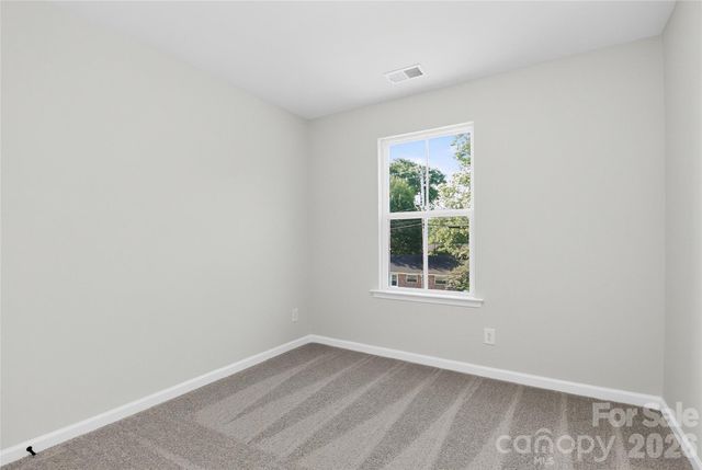 341 N Hoskins Road, Charlotte, NC 28216
