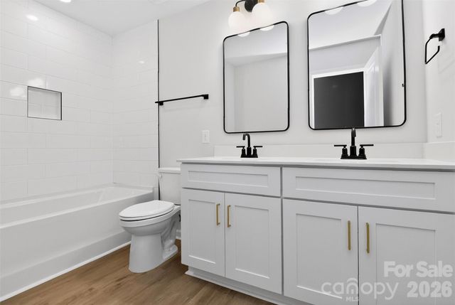 341 N Hoskins Road, Charlotte, NC 28216