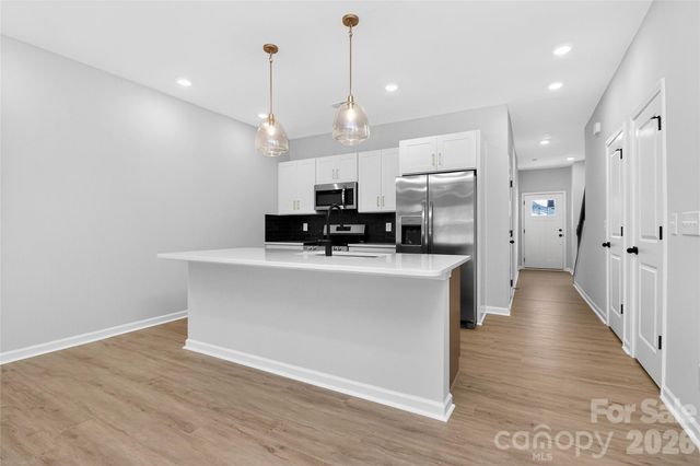 341 N Hoskins Road, Charlotte, NC 28216