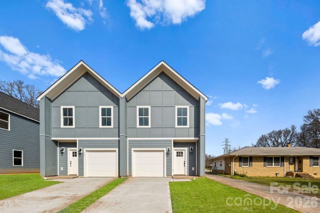 341 N Hoskins Road, Charlotte, NC 28216