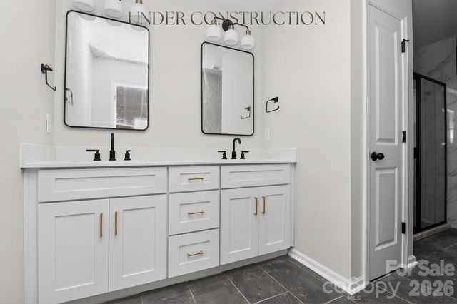 341 N Hoskins Road, Charlotte, NC 28216